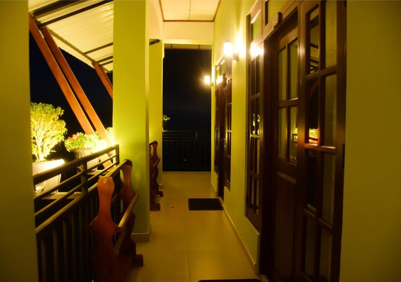Grand View Guest House Хапутале Екстериор снимка