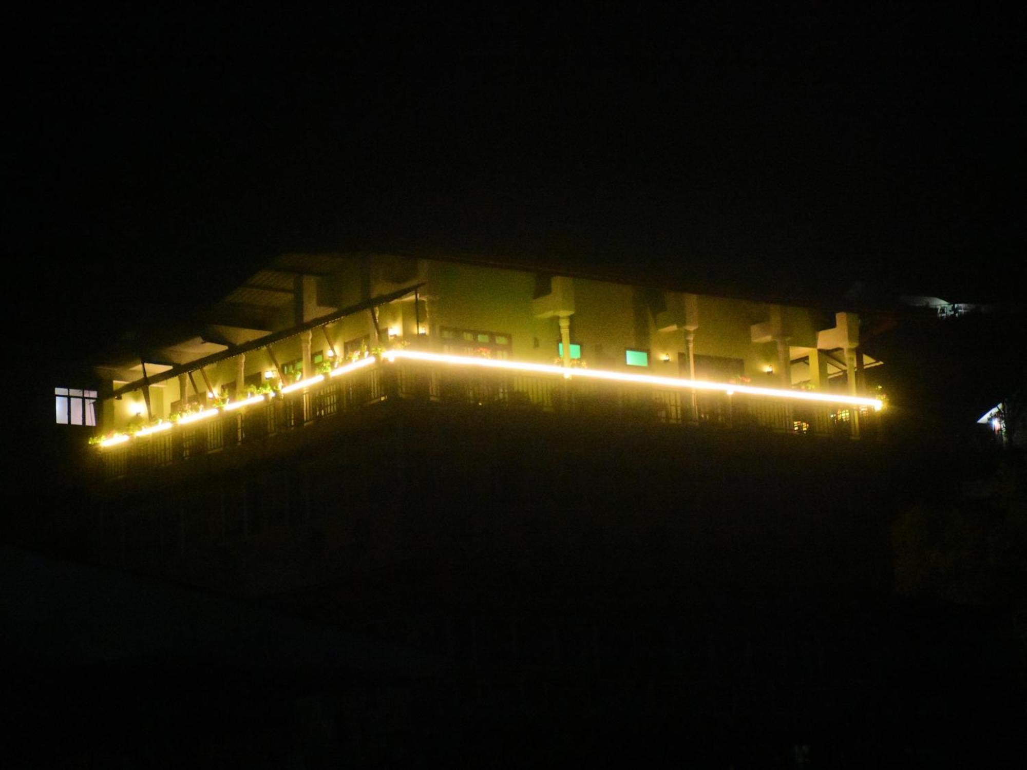 Grand View Guest House Хапутале Екстериор снимка