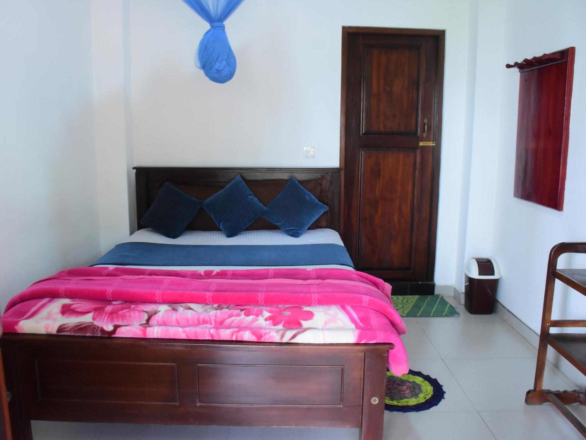 Grand View Guest House Хапутале Екстериор снимка