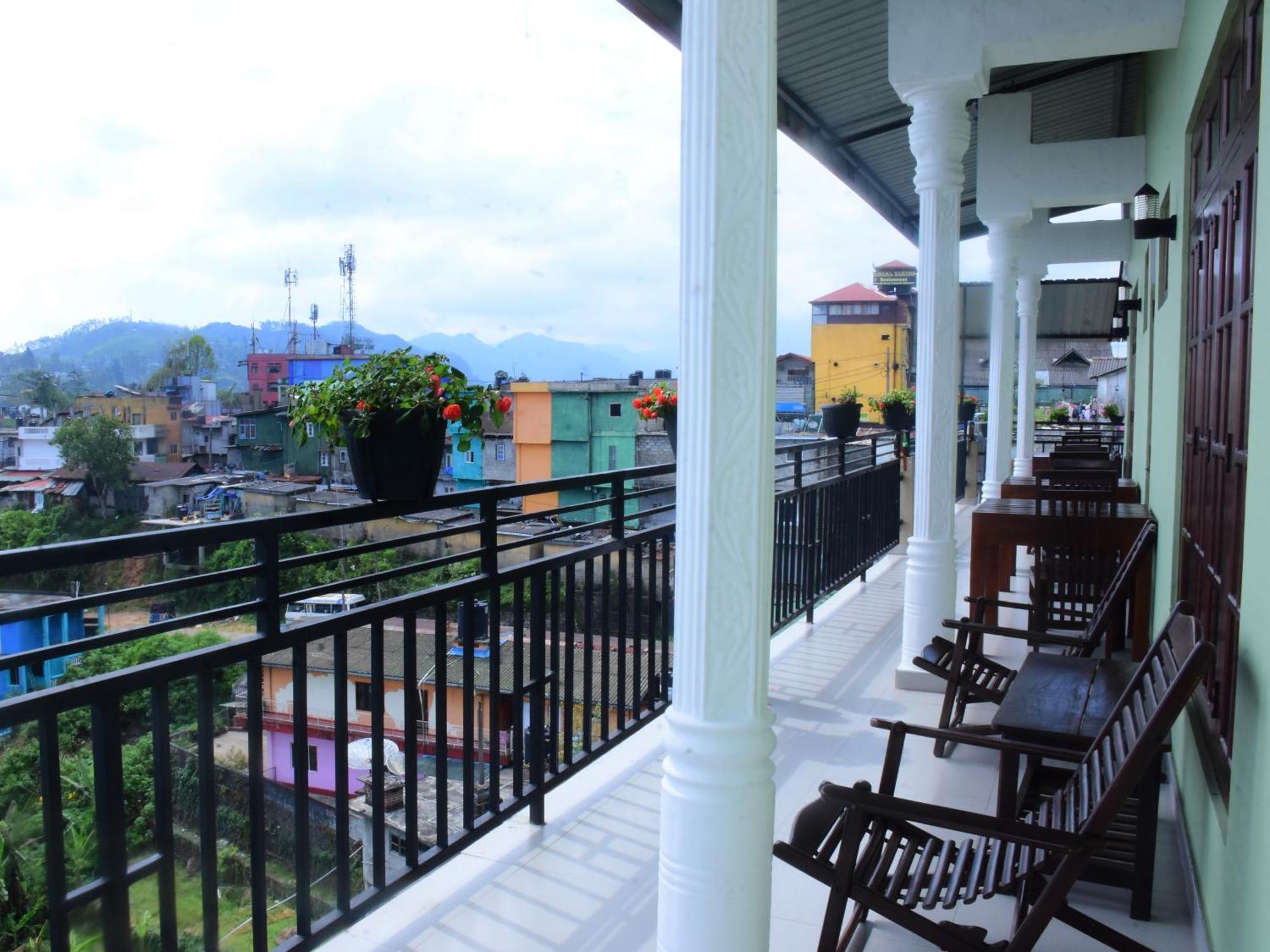 Grand View Guest House Хапутале Екстериор снимка